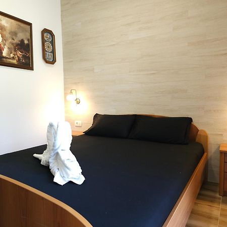 Clive Apartments Kotor Kültér fotó