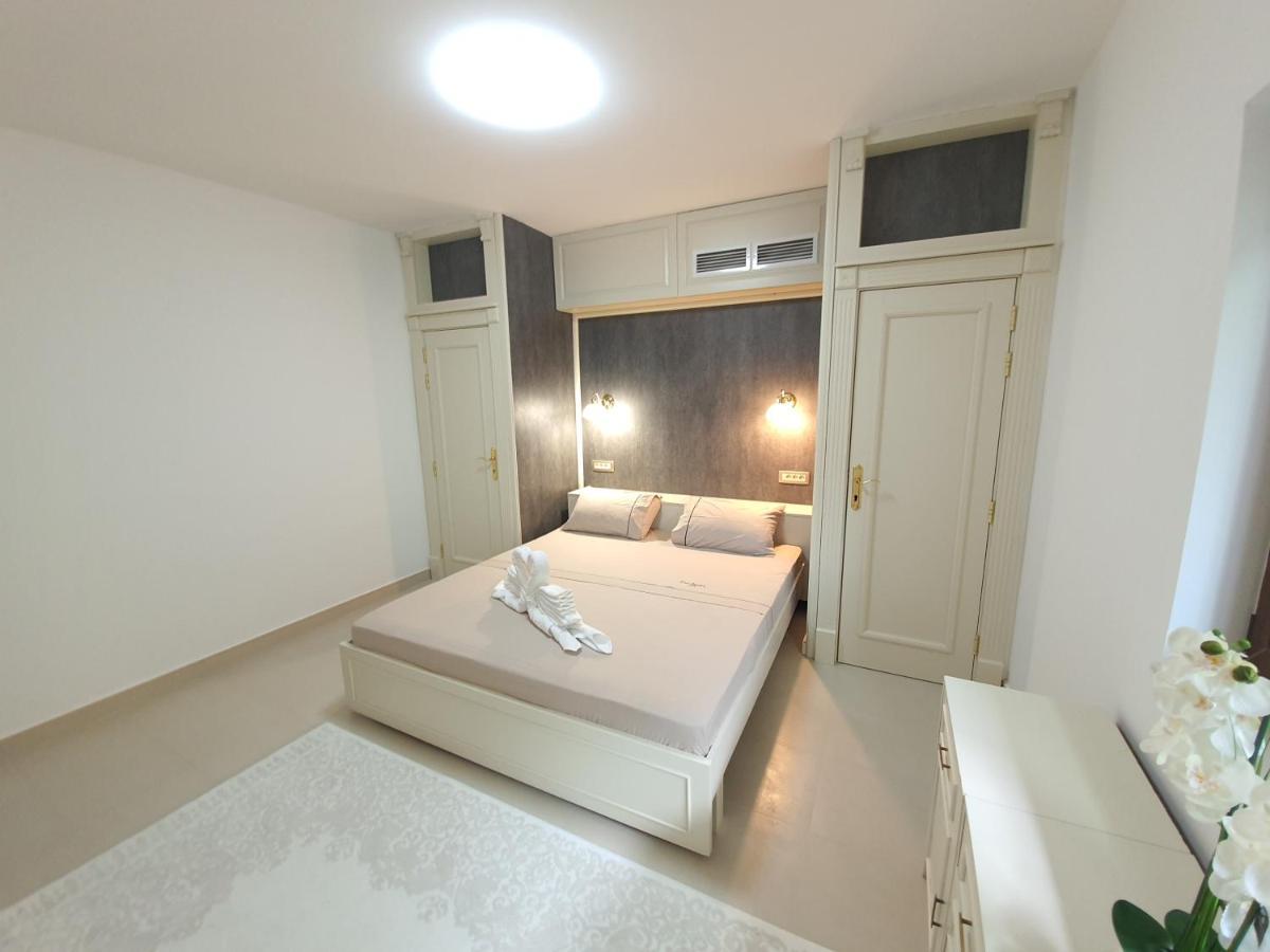 Clive Apartments Kotor Kültér fotó